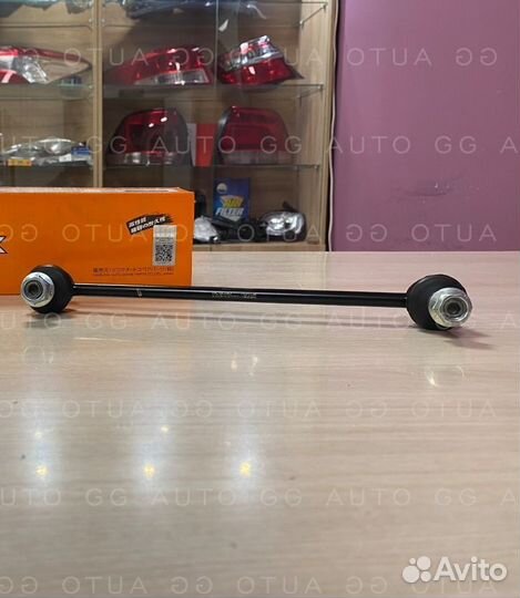 Передняя тяга стабилизатора Камри V40-50-55