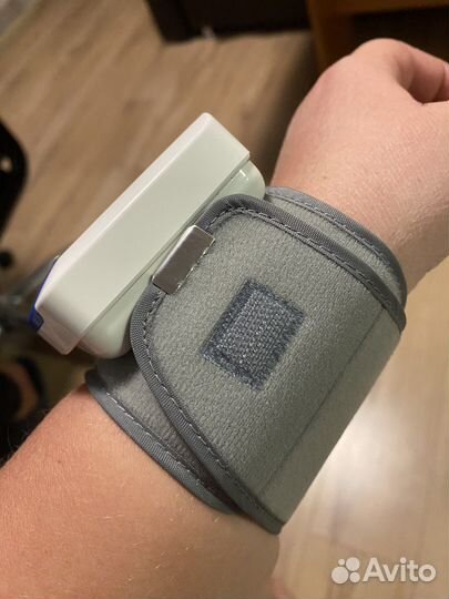 Тонометр на запястье