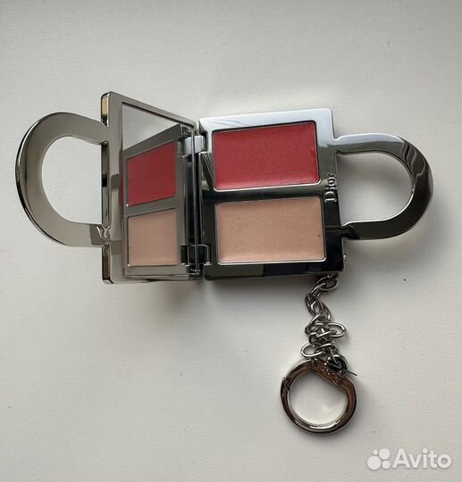 Dior брелок блеск хайлайтер 003