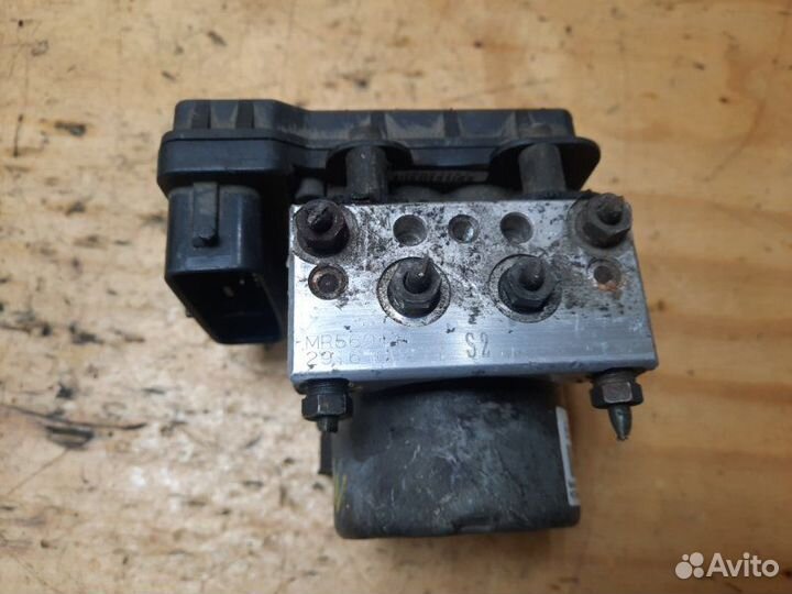 Блок ABS mitsubishi lancer cedia