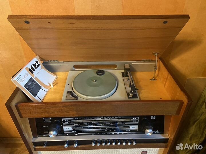Радиола Ригонда 102