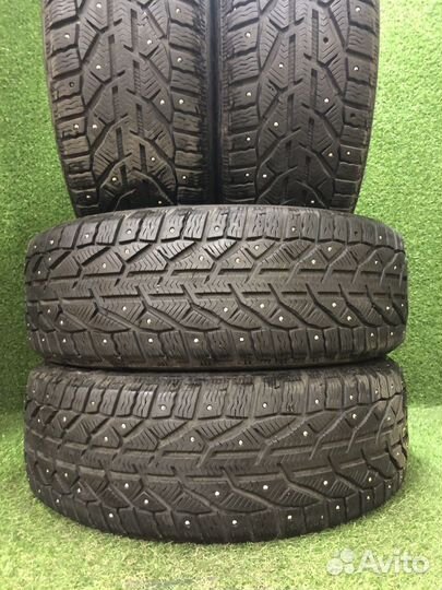 Tigar SUV Ice 215/60 R17 100T