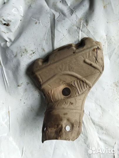 Кожух выпус коллектора ford focus 2 рестайлинг