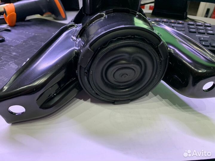 Подушка двигателя: KIA sportage IV 2015 - 2021