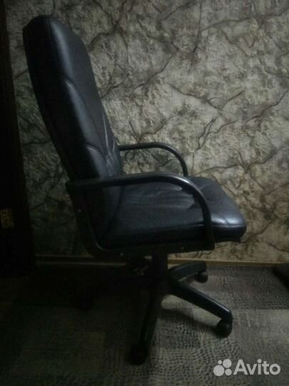 Компьютерное кресло