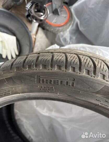 Pirelli Cinturato Winter 265/40 R21 и 295/35 R21