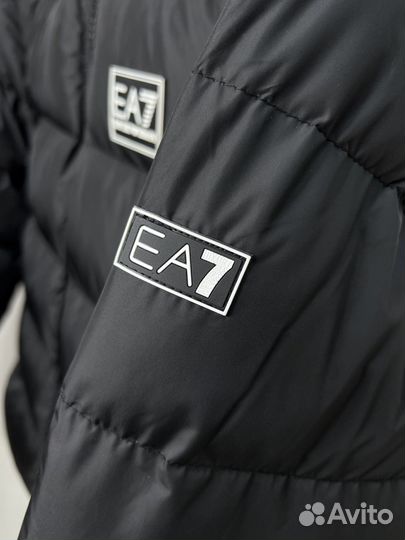 Куртка мужская EA7