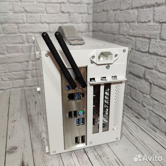 Игровой Mini-ITX компьютер