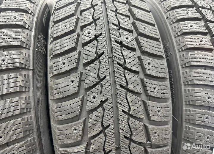 Zeta Antarctica Ice 215/65 R16 40T