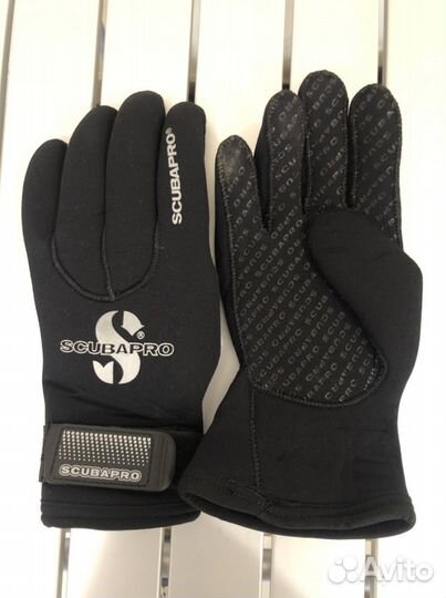 Перчатки для подводной охоты