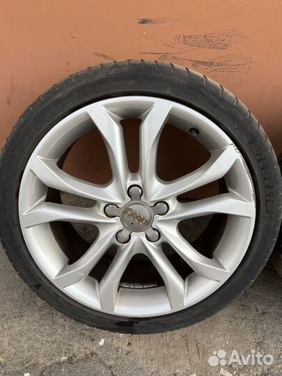 R18 Michelin Pilot Sport 4 225/40, PCD 5x112 DIA 57.1