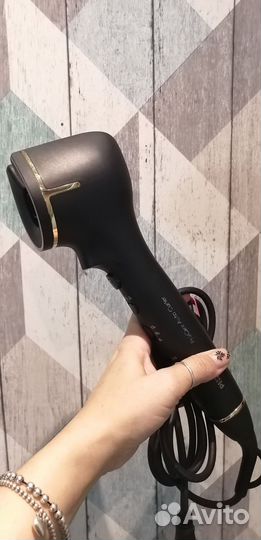 Плойка автоматическая для красивых локонов