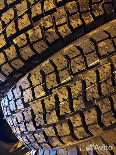 Nokian Tyres Nordman 5 SUV 235/75 R16 108T