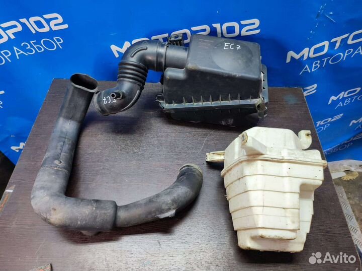 Корпус воздушного фильтра Geely Emgrand Ec7