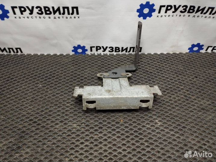 Кронштейн (крепление) Volvo FH4 21252110