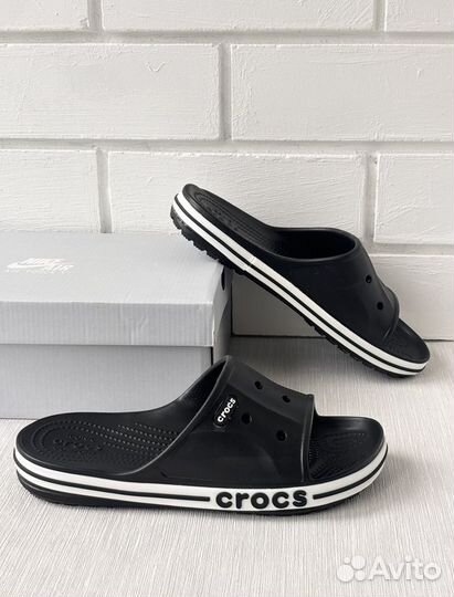 Новые мужские сланцы Crocs