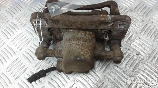 Суппорт тормозной задний правый opel antara (BAD17