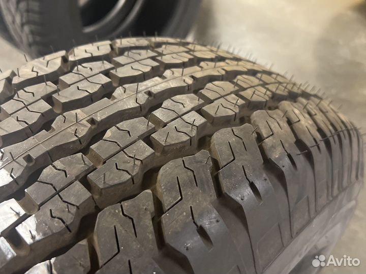 Dunlop Grandtrek AT21 265/70 R16