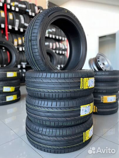 Rotalla Setula S-Race RU01 245/45 R20 103W