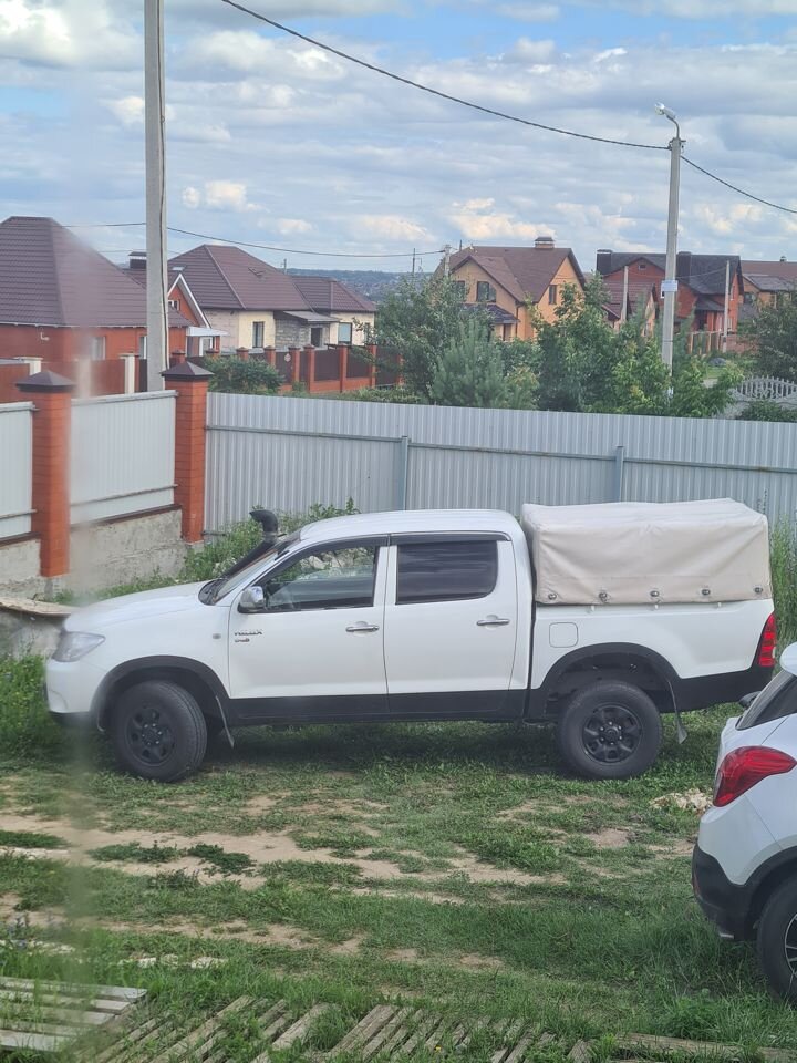 Toyota Hilux: фото владельца