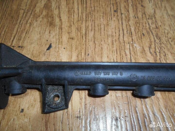 Рейка топливная (рампа) Volkswagen Passat B3 19