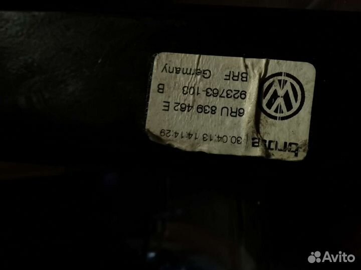 Стеклоподъемник задний Фольксваген Поло Седан