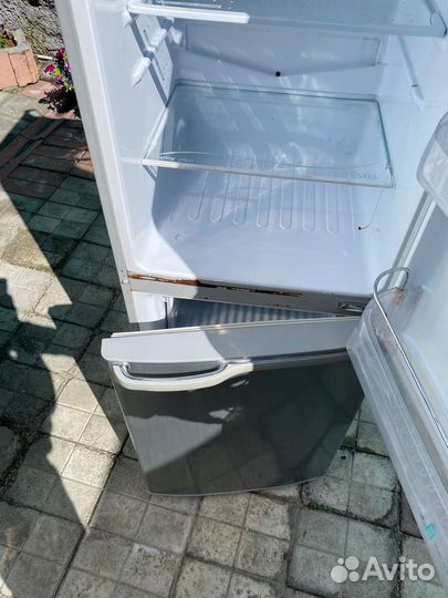 Холодильник samsung