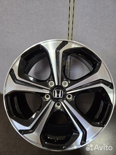 Продаю новые диски