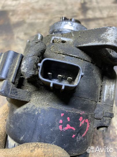 Трамблер Mazda Familia B6