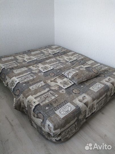 Диван