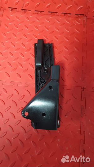 Накладка педали газа fuso canter 4M50 E 3/ 4