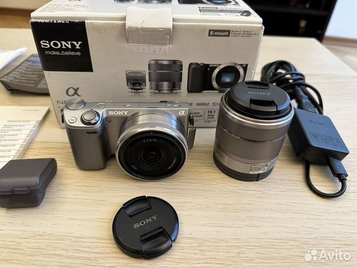 Sony NEX-5r + 2 объектива, полный комплект