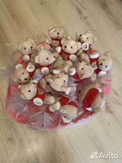 Букет из игрушек