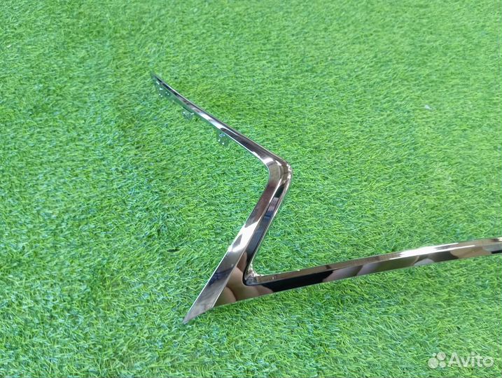 Молдинг решетки радиатора Lexus Nx200T AYZ15 2018