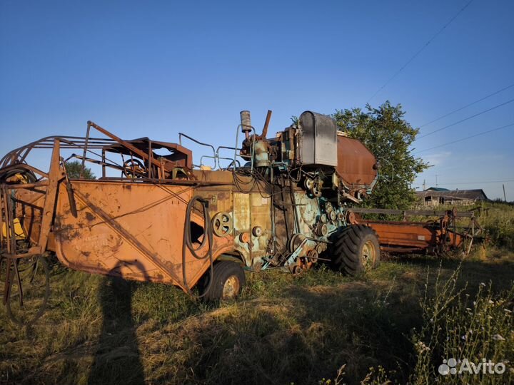 Комбайн Енисей Енисей-1200, 1991