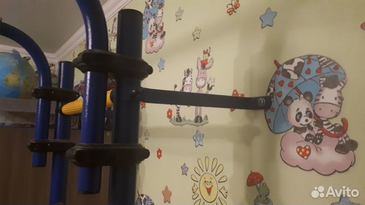 Шведская стенка с турником и горкой