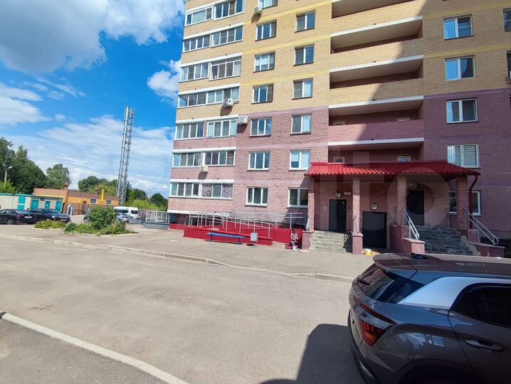 2-к. квартира, 74 м², 1/16 эт.