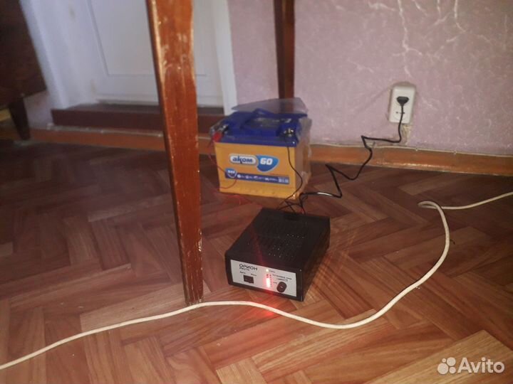 Зарядное устройство автомобильных аккумуляторов