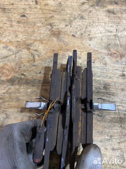 Тормозные колодки заднее Mercedes-Benz E-Class