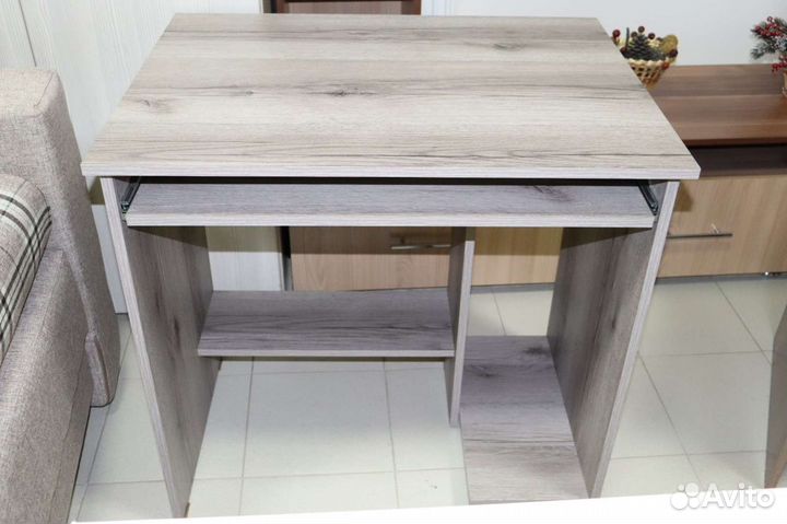 Письменные и компьютерные столы