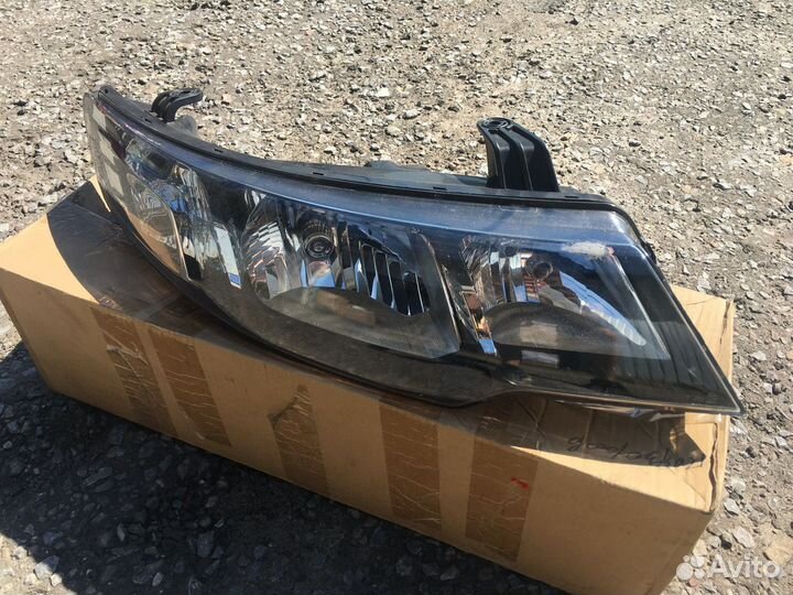 Фара правая KIA cerato 2010 - 2012 аналог