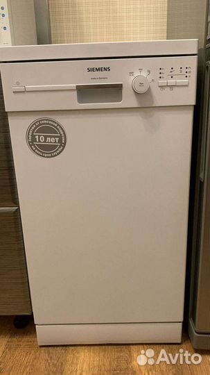 Продаю посудомоечную машину Siemens SR24E202RU