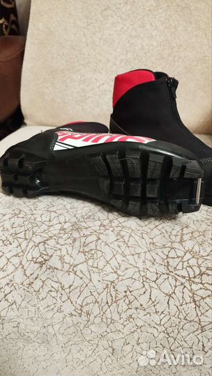 Лыжные ботинки р. 41