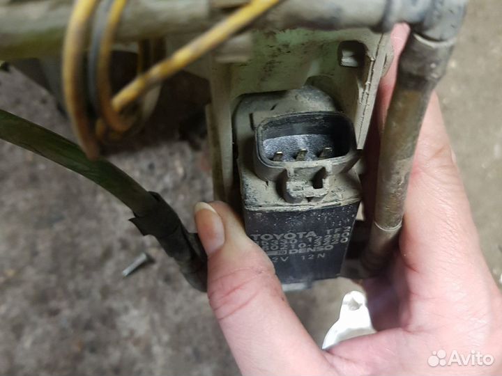 Бачок омывателя лобового стекла Toyota