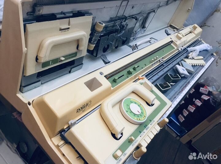 Brother KH881 Вязальная машина