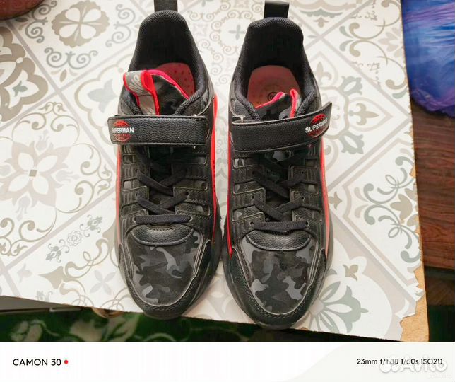 Кроссовки для спорта размер 40