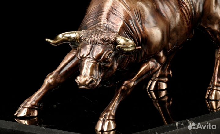 Статуэтка «Золотой телец» литье бронза