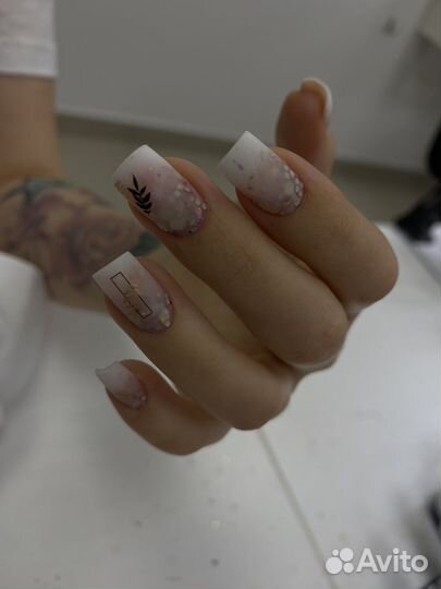 Наращивание ногтей