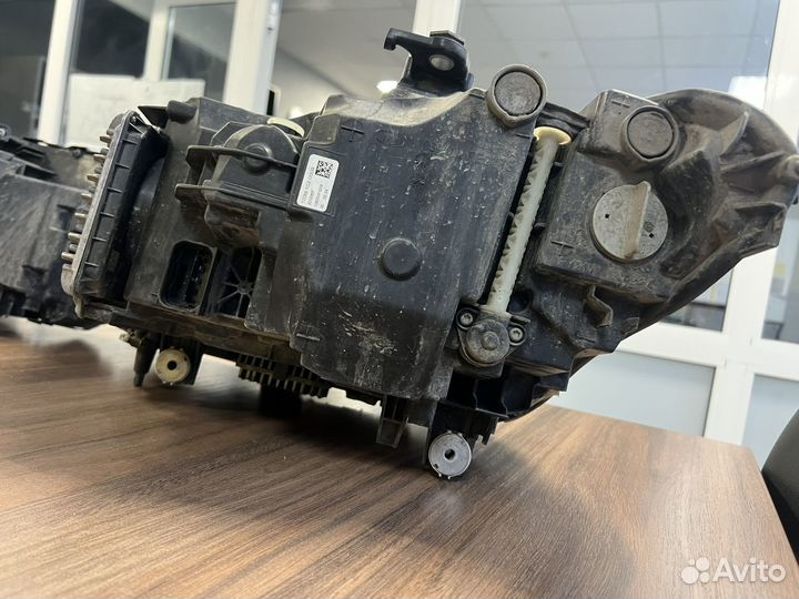 Фары в сборе без дефектов LED bmw g30 2020 год