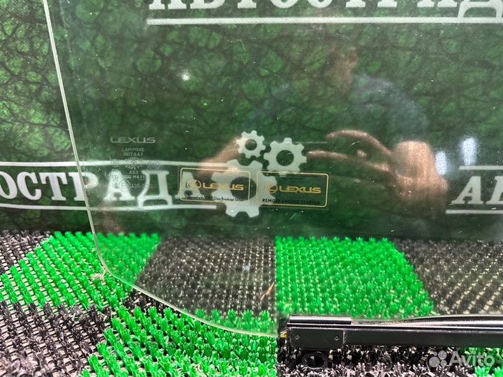 Стекло двойное переднее правое Lexus Lx 2009-2022